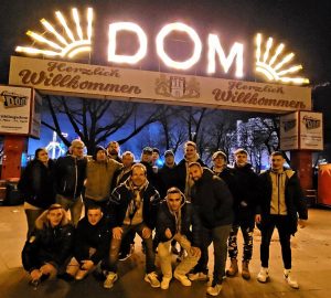 Nach dem langen Kampftag freute sich das Team auf den Besuch des „Hamburger Dom“.