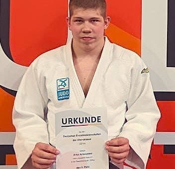 DEM U21: Zumindest ein wenig genagt